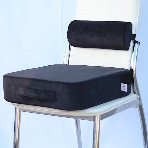 ortopedski jastuk profilirani na stolici